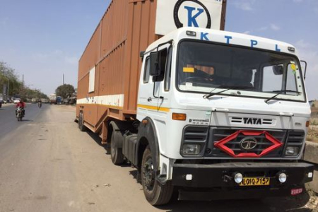 https://www.dogragroup.com/wp-content/uploads/2020/07/four-wheeler-transportation-service-500x500-2.jpeg